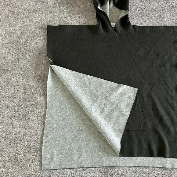 Lululemon All In A Day Hooded Poncho Heathered Highlander / Dark Olive One Size - Picture 11 of 13